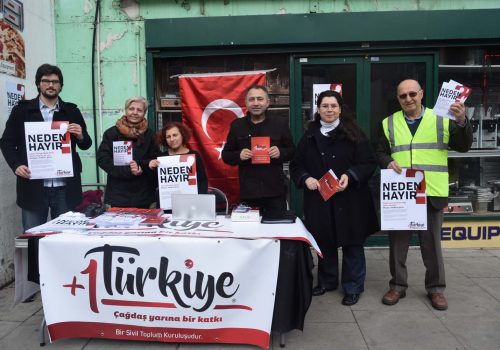 Artı-Bir platform launches referendum campaigns