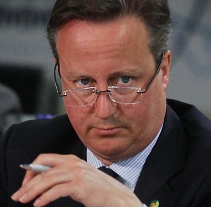 ‘Cameron gazete editörünün kovulmasını istedi’ iddiası