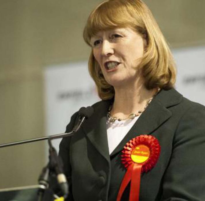 Joan Ryan MP supports campaign to end the ‘cold homes crisis’ in Enfield Nort