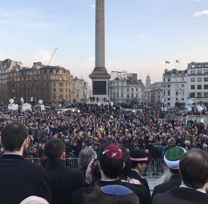 Trafalgar Meydanı’nda anma töreni