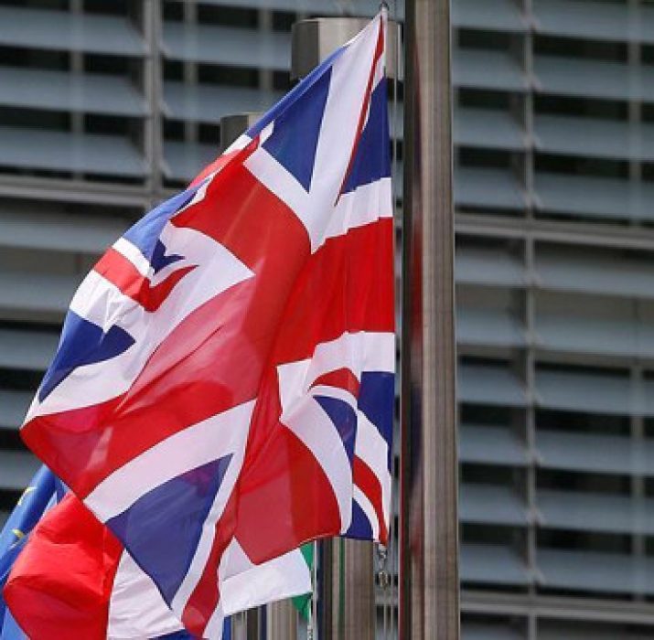 İngiltere’nin Libya’ya yardımına eleştiri