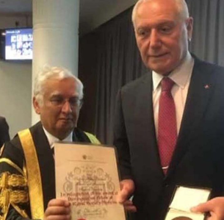 İngiltere Kraliyet Tıp Ödülü Prof.Dr. Mehmet Haberal’a verildi