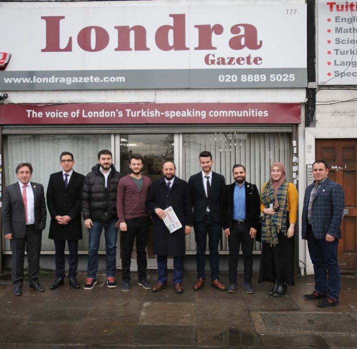 UETD UK ile AKP’li vekil Karayel Londra Gazete’yi ziyaret etti