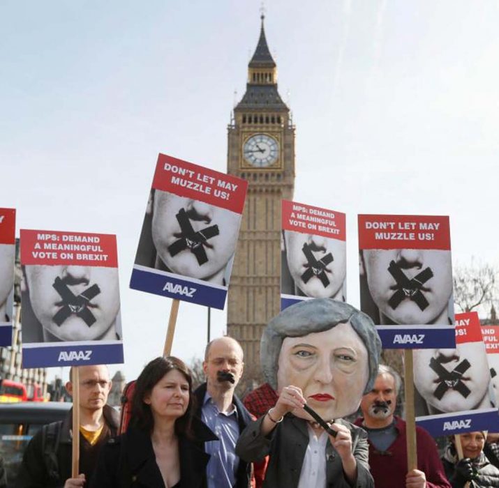 Brexit yasa tasarısı protesto edildi