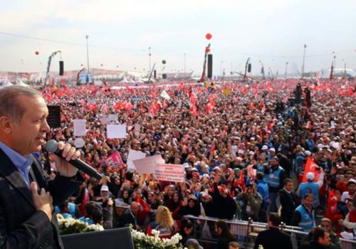 Times: Ücretsiz otobüslere rağmen Erdoğan’ın mitingine katılım düşük