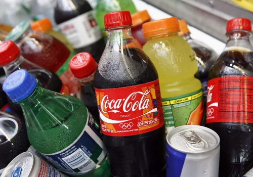 Hastanelerde şekerli içecek satışı yasaklanacak