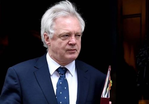 Davis: Brexit müzakereleri zorlu geçecek