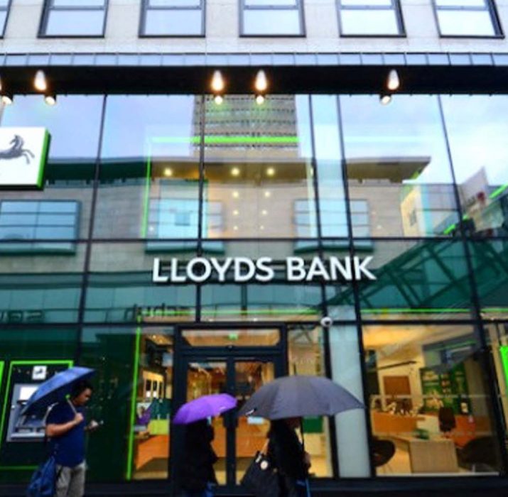 İngiliz Hükümeti Lloyds hisselerini sıfırladı