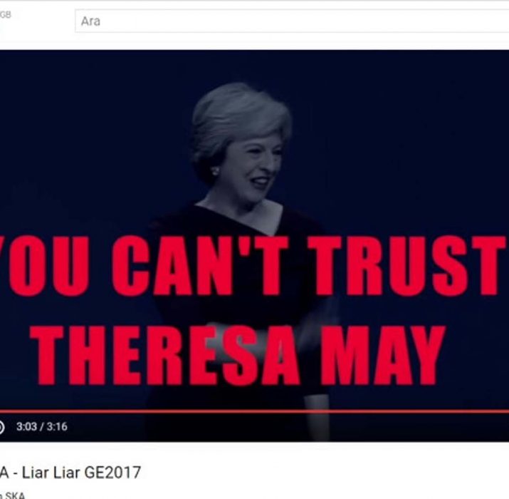 Başbakan May’e “Yalancı” diyen şarkı İtunes’ta bir numara