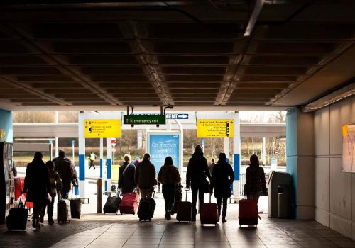 Londra havalimanında terör gözaltısı