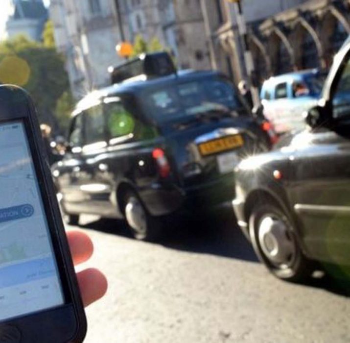 Uber to appeal against English tests for drivers