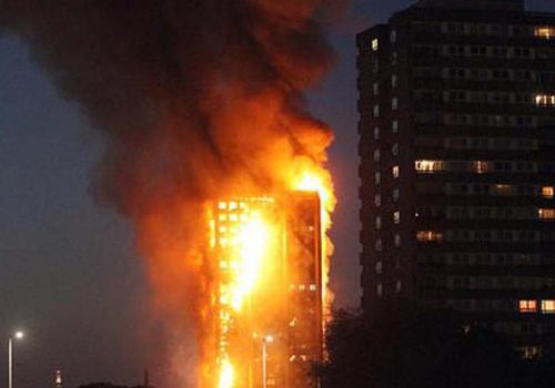 London fire: 12 dead, 20 in critical care after tower block blaze