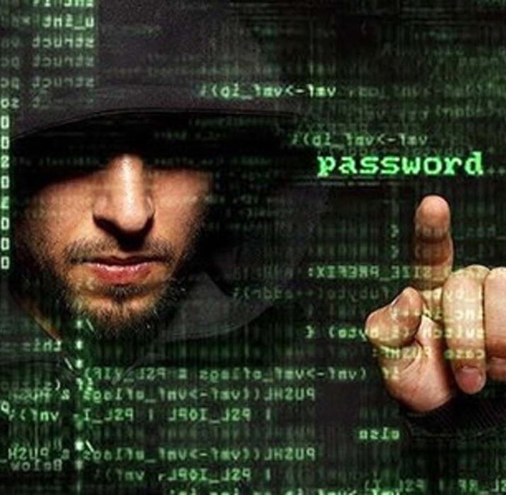 İngiliz hacker, Pentagon’un bilgilerini çaldığını kabul etti