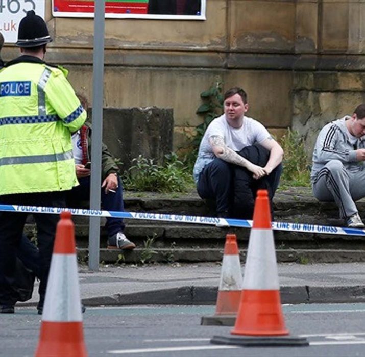 İngiliz Polisi: Saldırganların kimliğini biliyoruz