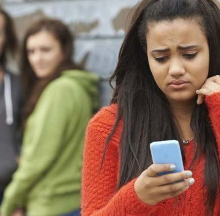 Sosyal ağlar gençler arasında ‘anksiyeteye neden oluyor’