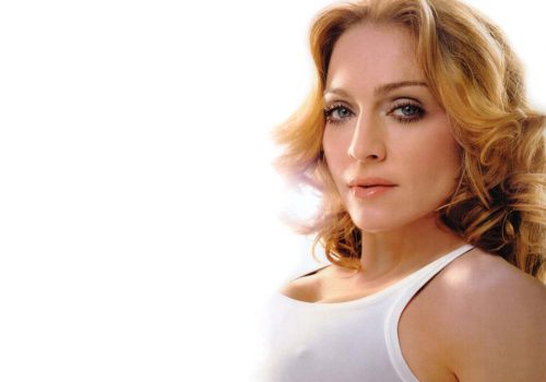 Madonna İngiliz haber sitesinin tazminatını kabul etti