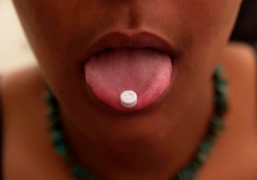 İngiltere’de ‘Alkol Bağımlılığı’ tedavisinde MDMA denemesi