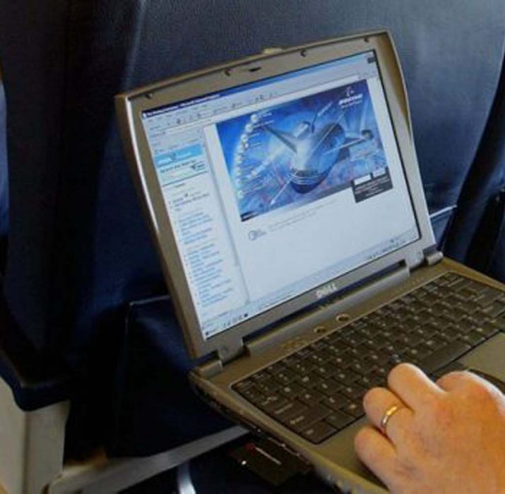 İngiltere, Türkiye’den uçuşlardaki elektronik cihaz yasağını kaldırıyor