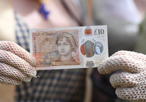 Yeni 10 sterlin banknotlarda Jane Austen’ın resmi kullanıldı