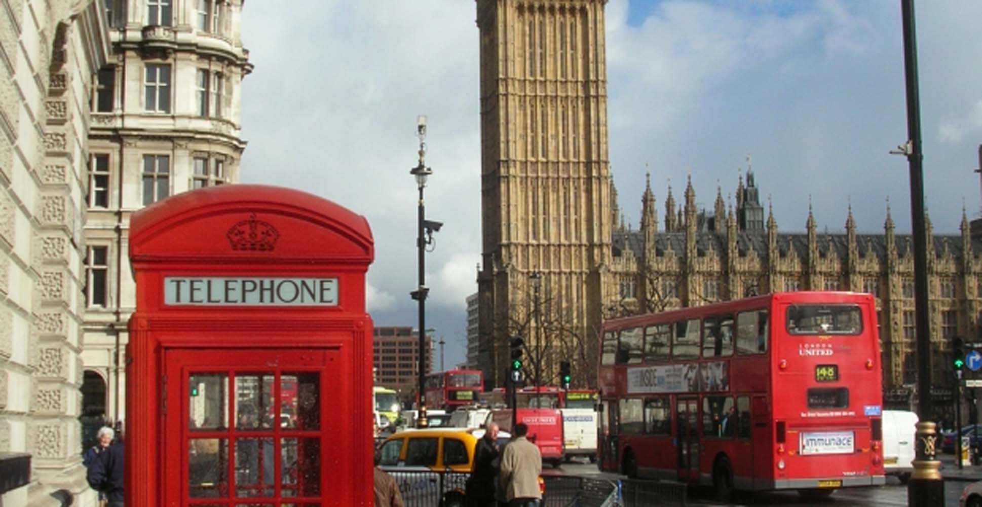 Собран лондон. Биг-Бен (башня Елизаветы). Лондон обои. Телефонная будка Лондон. Лондон заставка.