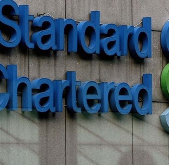 Standard Chartered’ın kârı iki katına yakın arttı