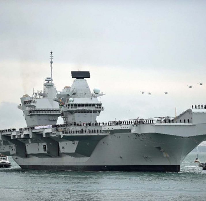Yeni uçak gemisi ‘Hms Queen Elizabeth’ limana geldi