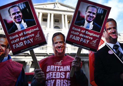 İngiltere Merkez Bankası çalışanları üç günlük greve başladı