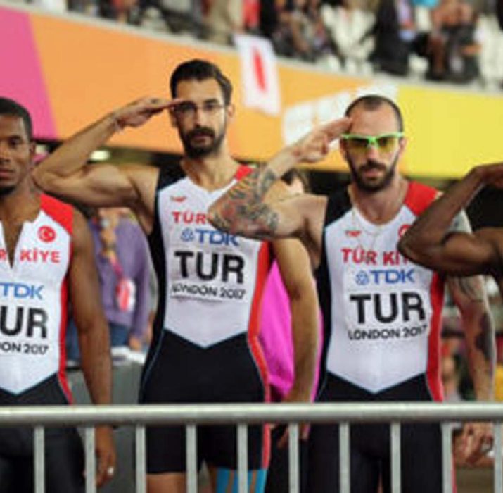 4X100 metre bayrakta Türkiye dünya yedincisi