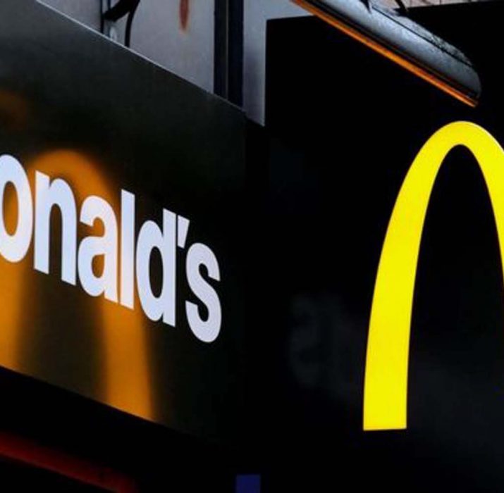 İngiltere’de McDonald’s çalışanları ilk kez greve gitti