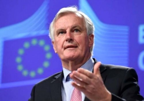 Barnier: İngiltere, değerlendirmelerini yeniden yapmalı