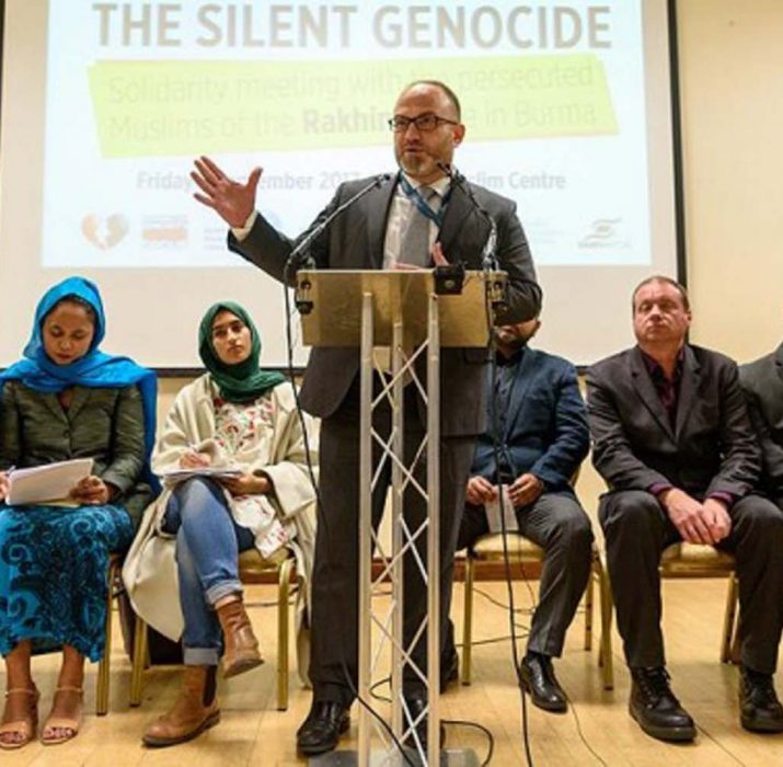 Londra’da Rohingya müslümanları, konferansı düzenlendi
