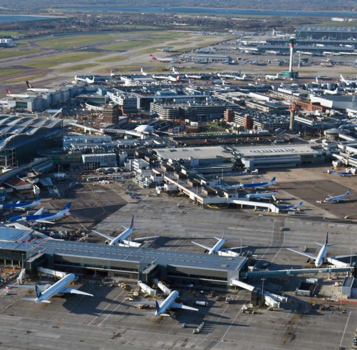 Heathrow havalimanının ‘Çok Gizli’ bilgileri sokakta bulundu