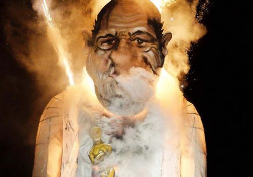 Şenlik Ateşi Festivali’nde Harvey Weinstein’in kuklası yakıldı