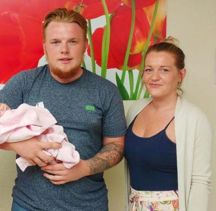 İngiliz çiftin ‘Bebeğimiz Rehin Tutuldu’ iddiasına hastaneden yalanlama