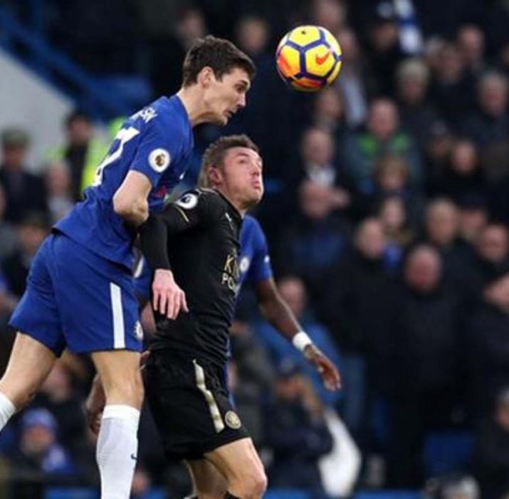 Chelsea evinde puan kaybetti