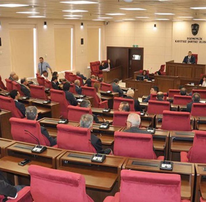 Meclisin 50 sandalyesinin sahibi belirlendi