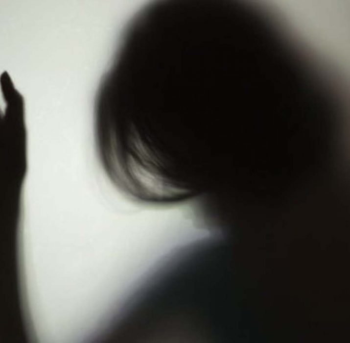 ‘İngiliz polisi cinsel istismarcılara göz yumdu