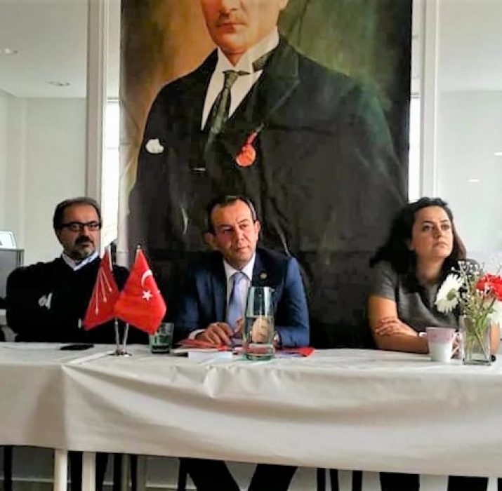 CHP’li Tanju Özcan Londralı seçmenle buluştu