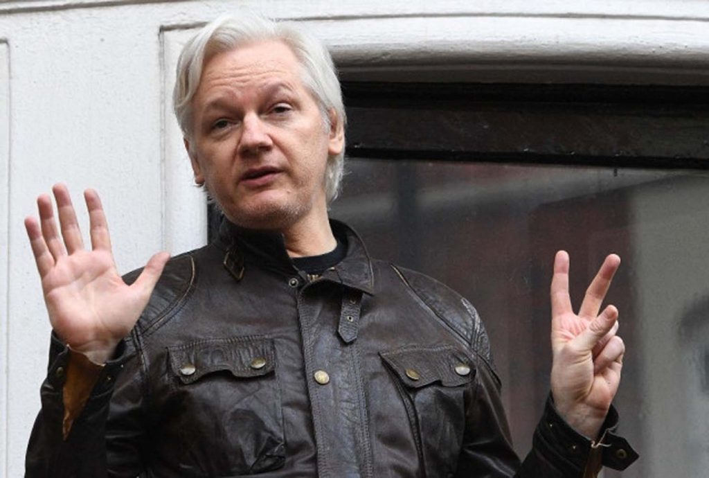 Assange için alınan güvenlik normale dönüyor