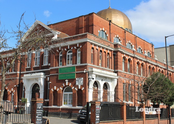 New Muslim burial grounds with Shacklewell Lane Mosque