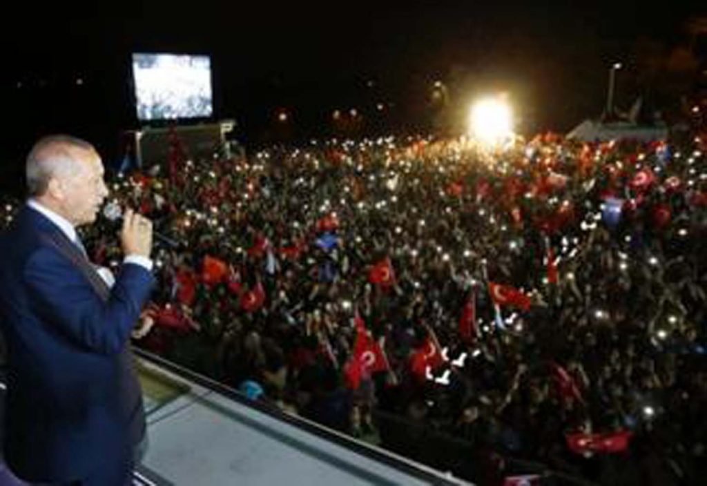 Cumhurbaşkanlığı hükümet sisteminin ilk lideri Erdoğan