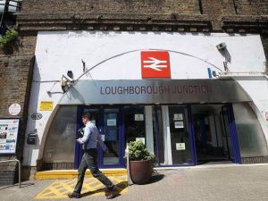 Londra’da tren faciasında 3 kişi hayatını kaybetti