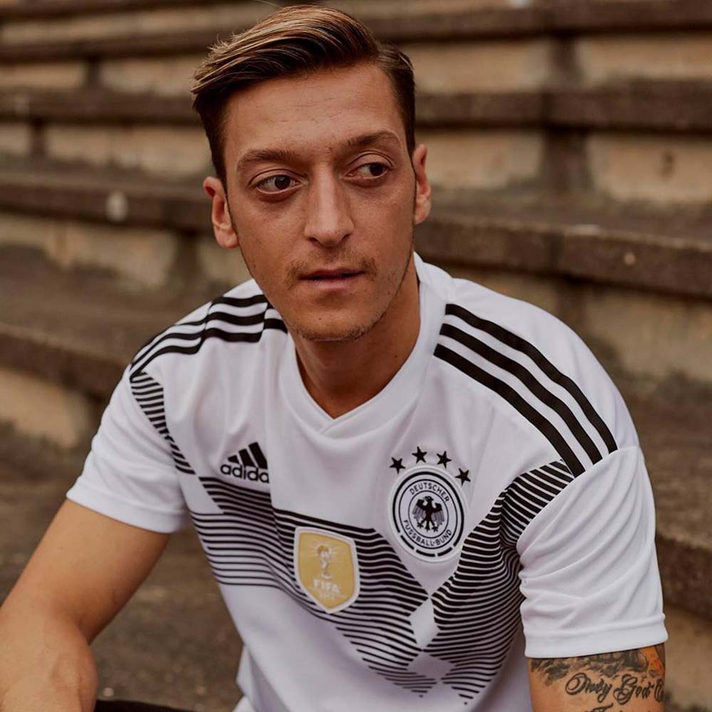 Mesut Özil Almanya Milli Takımını bıraktı