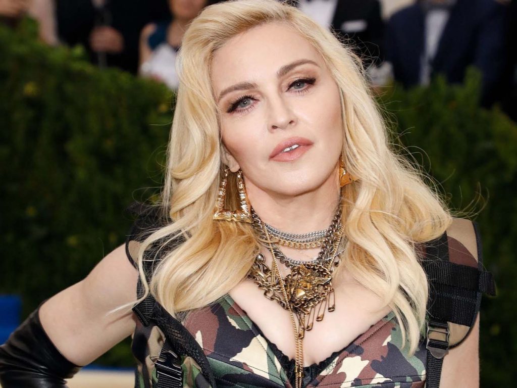 Madonna’ya şok taciz suçlaması