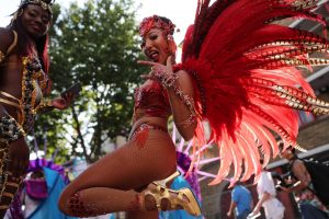 Londra’nın en büyük sokak partisi olan Notting Hill Karnavalı bu hafta gerçekleştirilecek