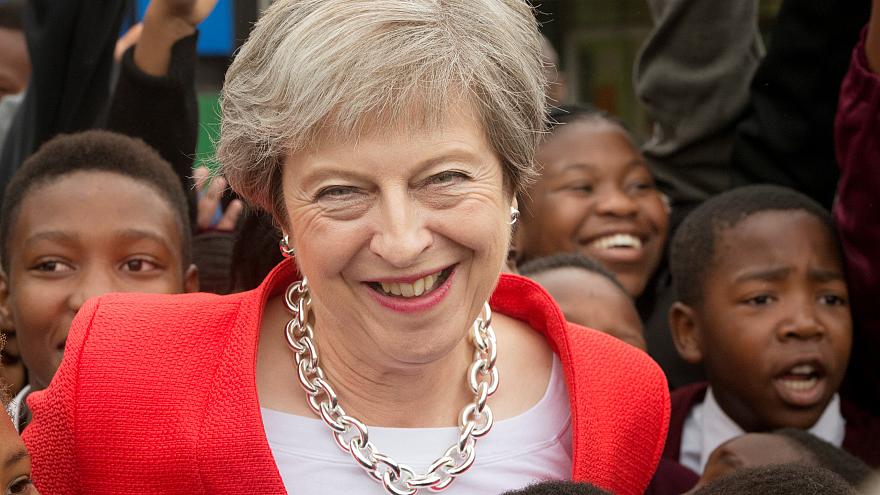 İngiltere Başbakanı May, Afrika turuna çıktı