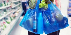 İngiltere’de plastik poşet ücretli oldu, kullanımı yüzde 86 azaldı