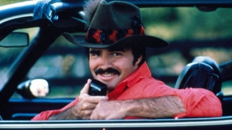Hollywood ikonu Burt Reynolds hayatını kaybetti