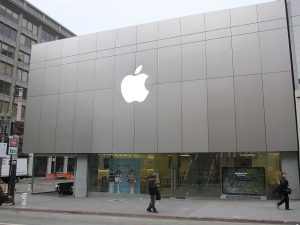 Apple İngiltere’de yeni kuracağı kampüsle yatırım yaptı