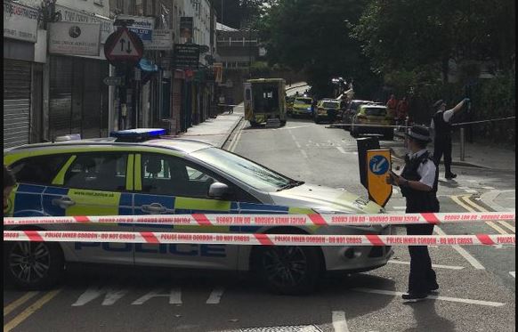 Greenwich’te bıçaklama: 1 kişi yaralandı